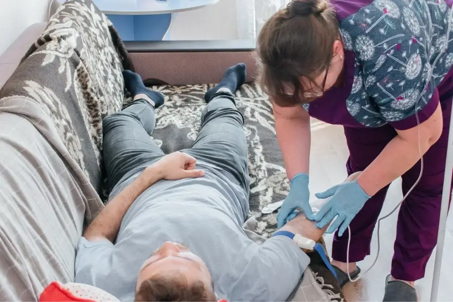 Срочный вывод из запоя в Азове: быстро, недорого